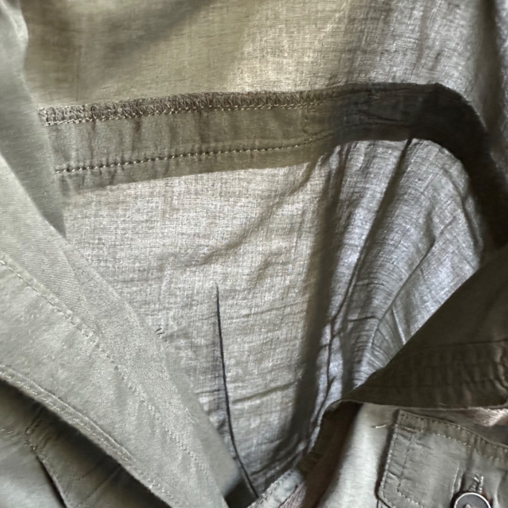 Button down blouse - Picture 3 of 3